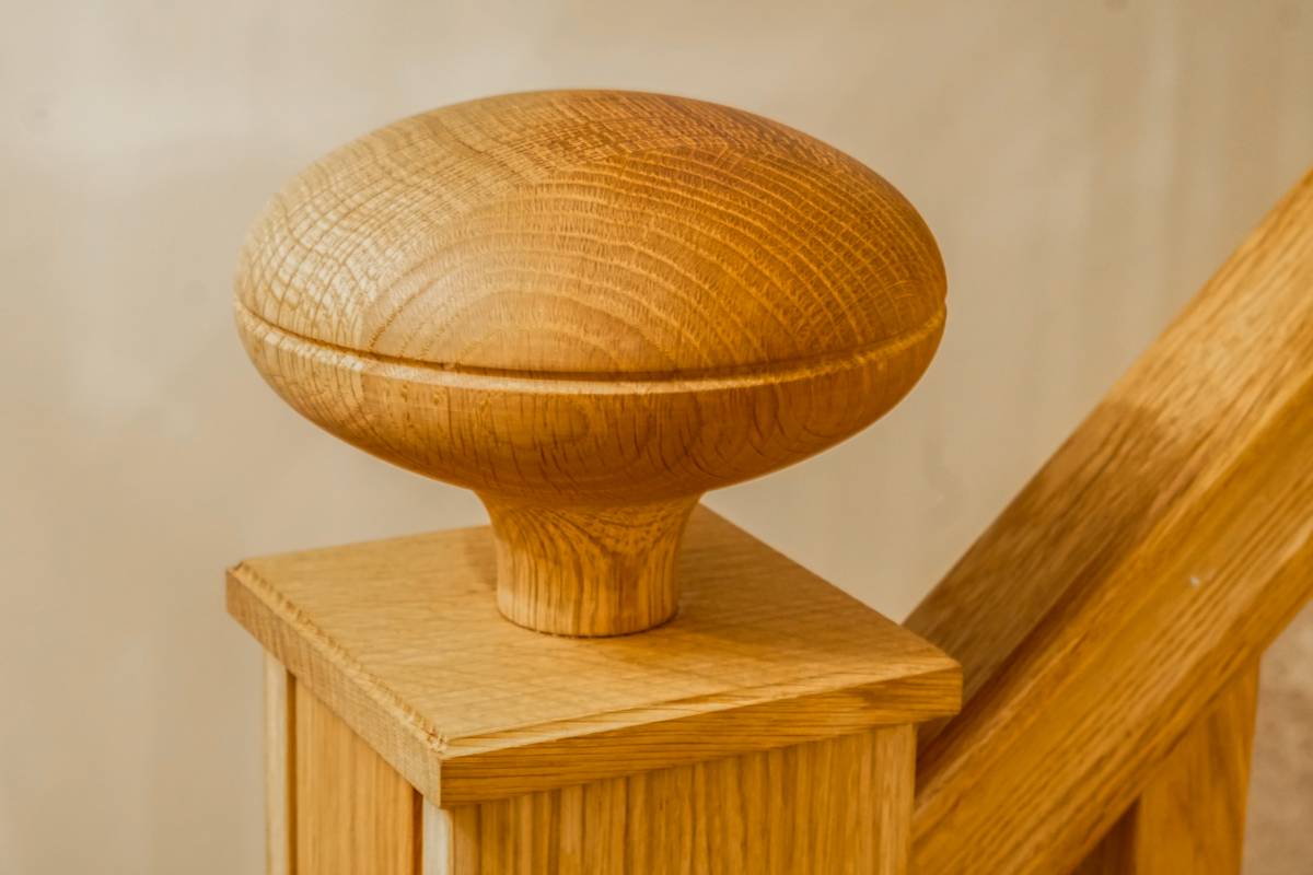 Oak Staircase  Main Photo